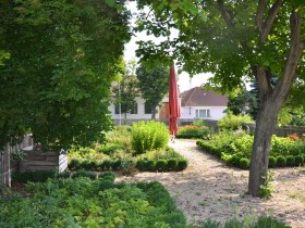 Angerg&auml;rten Rundweg, &copy; Weinviertel Tourismus / Die Reisereporter