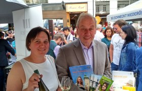 Judith Toifl vom gleichnamigen Weingut in Unterretzbach und Tourismus-Chef Reinhold Griebler., © Retzer Land