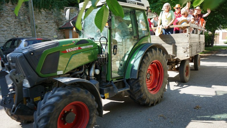 Traktorfahrt zum Weingarten, &copy; Retzer Land