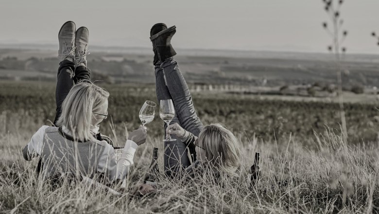 Genießen in Schrattenthal, © Weingut Hindler