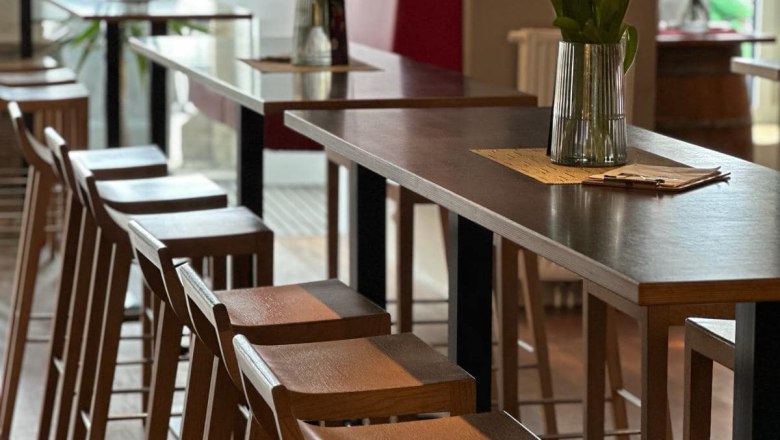 Unterschiedliche Sitzgelegenheiten, &copy; R. Freitag